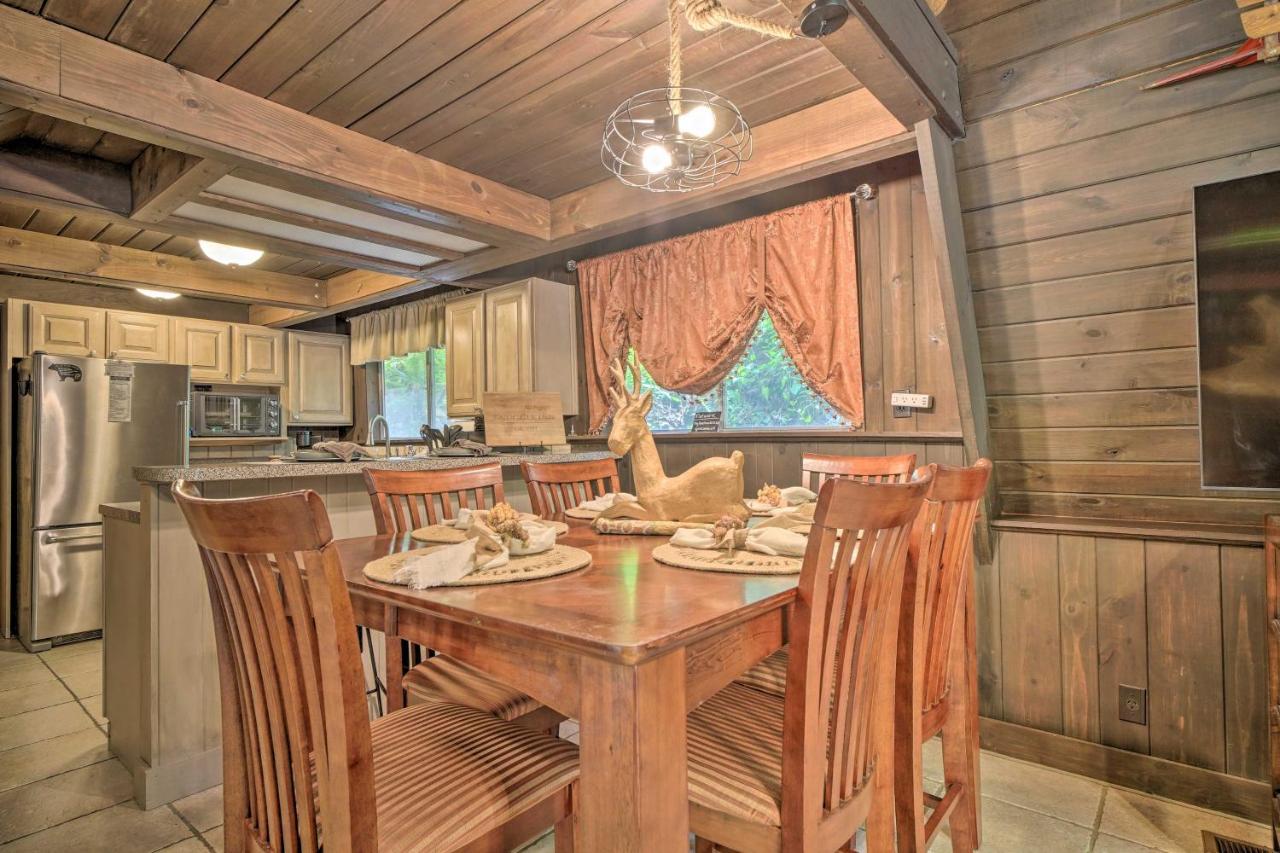 Snuggle Inn In The Heart Of Chalet Village! Gatlinburg Exteriör bild
